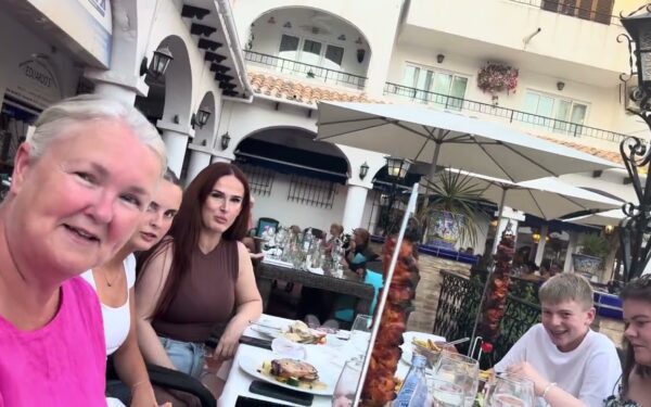 Deléitate con la gastronomía de Villamartin en nuestro restaurante